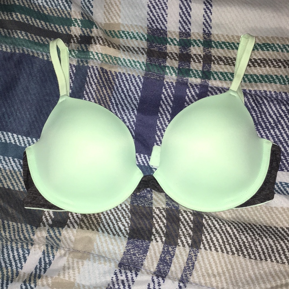 Victoria Secret/PINK 34C bra